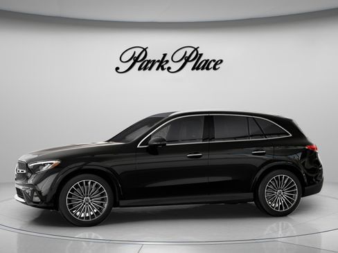 Used 2026 Mercedes-Benz GLC 300 image 16