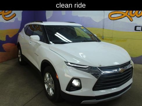 Used 2021 Chevrolet Blazer LT FWD image 2