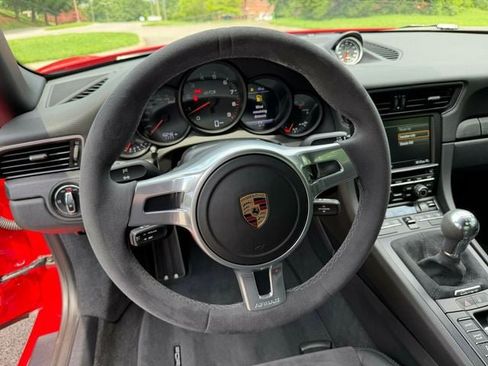Used 2016 Porsche 911 Carrera GTS RWD image 48