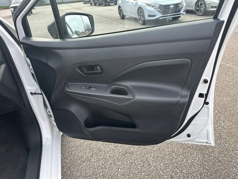 Used 2024 Nissan Versa S w/ Trunk Package image 12
