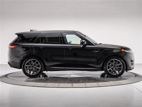 New 2026 Land Rover Range Rover Sport SE AWD/4WD image 6