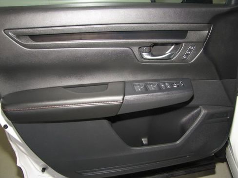 Certified 2025 Honda CR-V Sport-L image 10