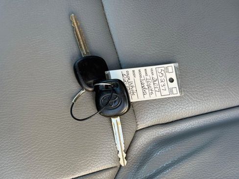 Used 2017 Toyota Tundra SR AWD/4WD image 55