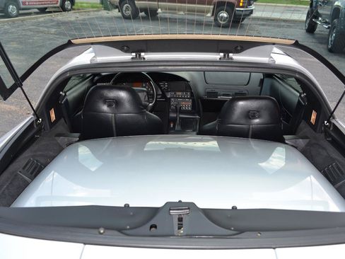 Used 1996 Chevrolet Corvette Coupe RWD image 11