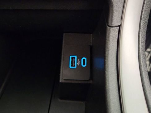 Used 2022 Ford Edge SEL image 15