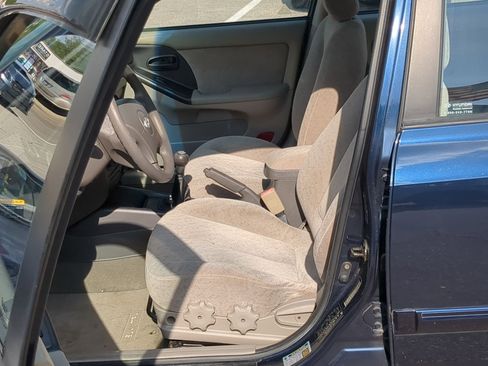 Used 2006 Hyundai Elantra GLS FWD image 11