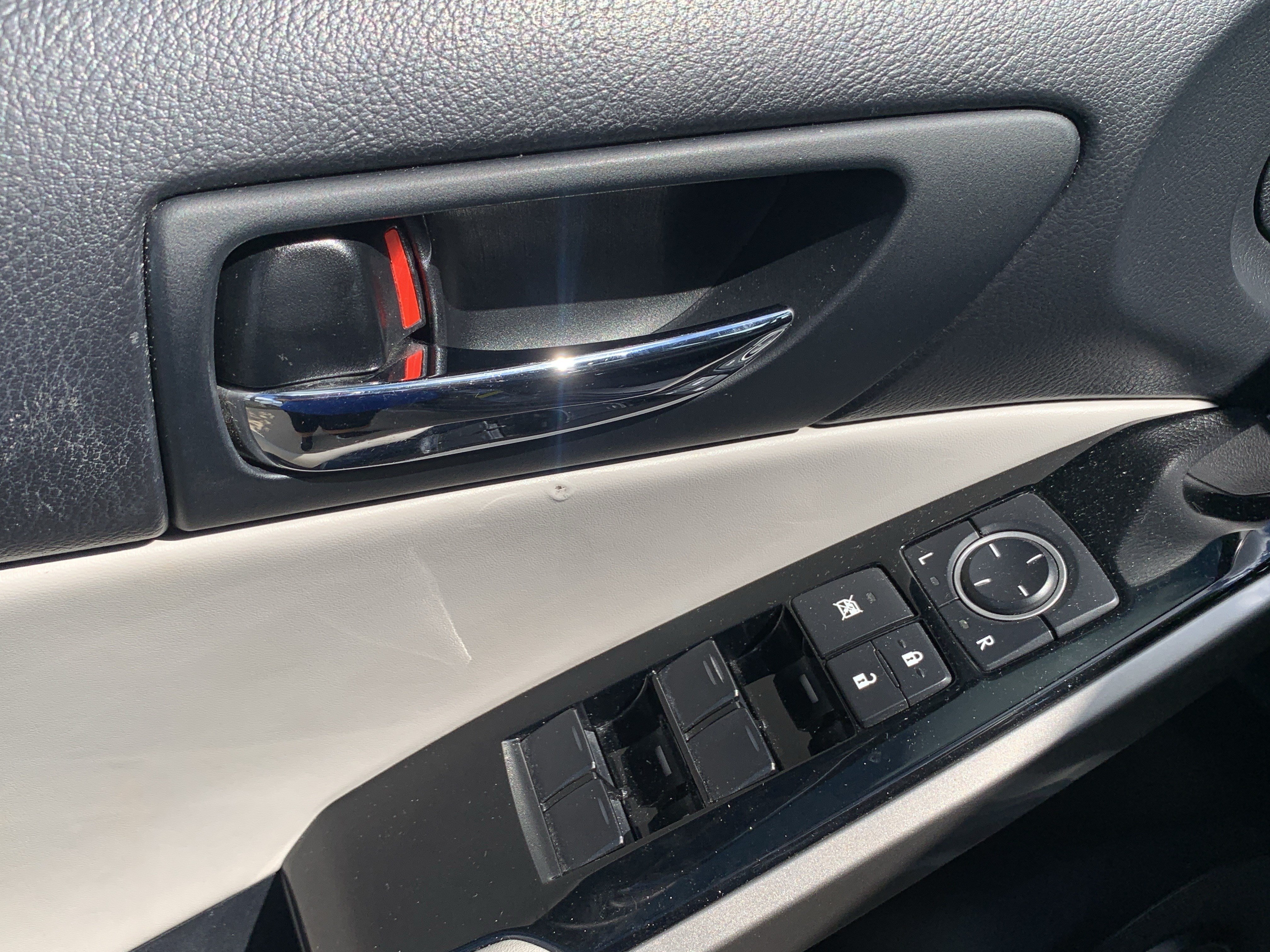 Used 2015 Lexus IS 250 RWD image 15