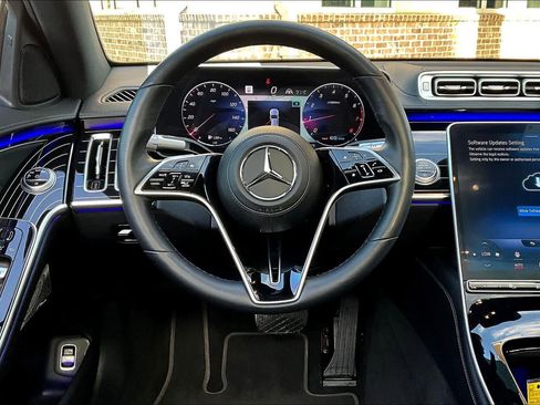 Used 2022 Mercedes-Benz S 580 4MATIC Sedan image 6