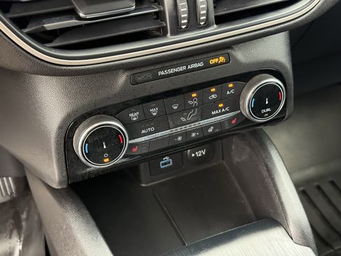Used 2022 Ford Escape SEL FWD image 22