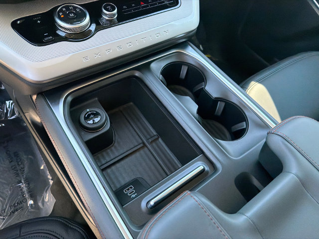 Certified 2025 Ford Expedition Max Active RWD image 34