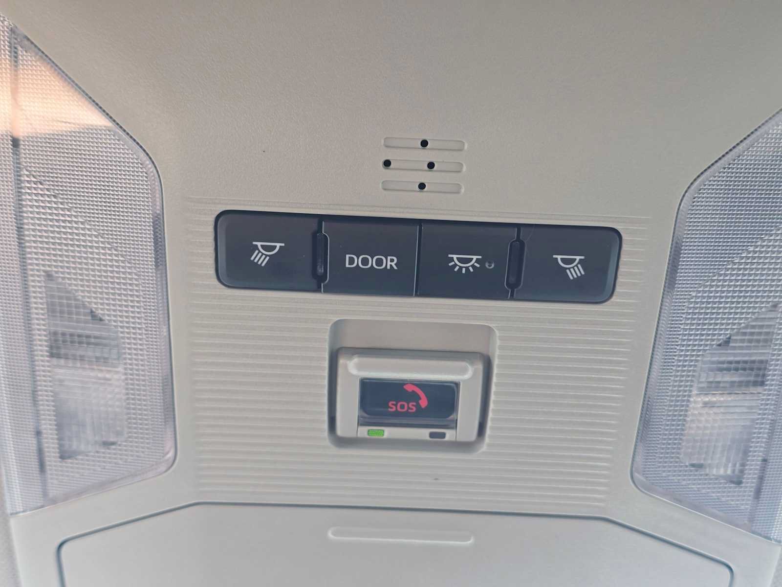 Used 2024 Toyota RAV4 LE AWD/4WD image 29
