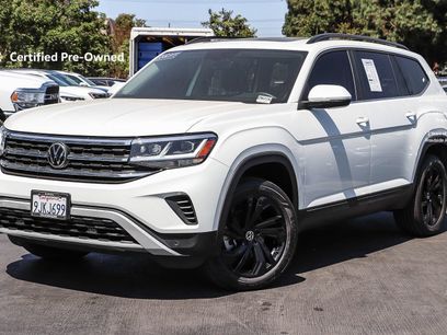 Used 2023 Volkswagen Atlas SE w/ Panoramic Sunroof Package