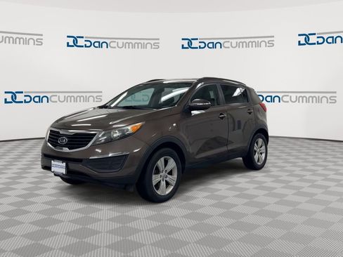 Used 2012 Kia Sportage LX w/ Navigation Pkg FWD image 4