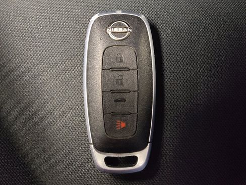 Used 2024 Nissan Versa SV FWD image 32