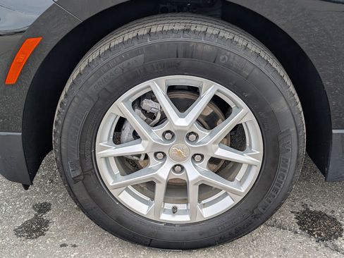 Certified 2023 Chevrolet Equinox LS image 31