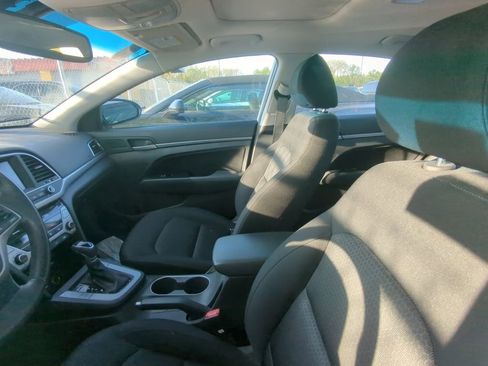 Used 2017 Hyundai Elantra Value Edition image 6