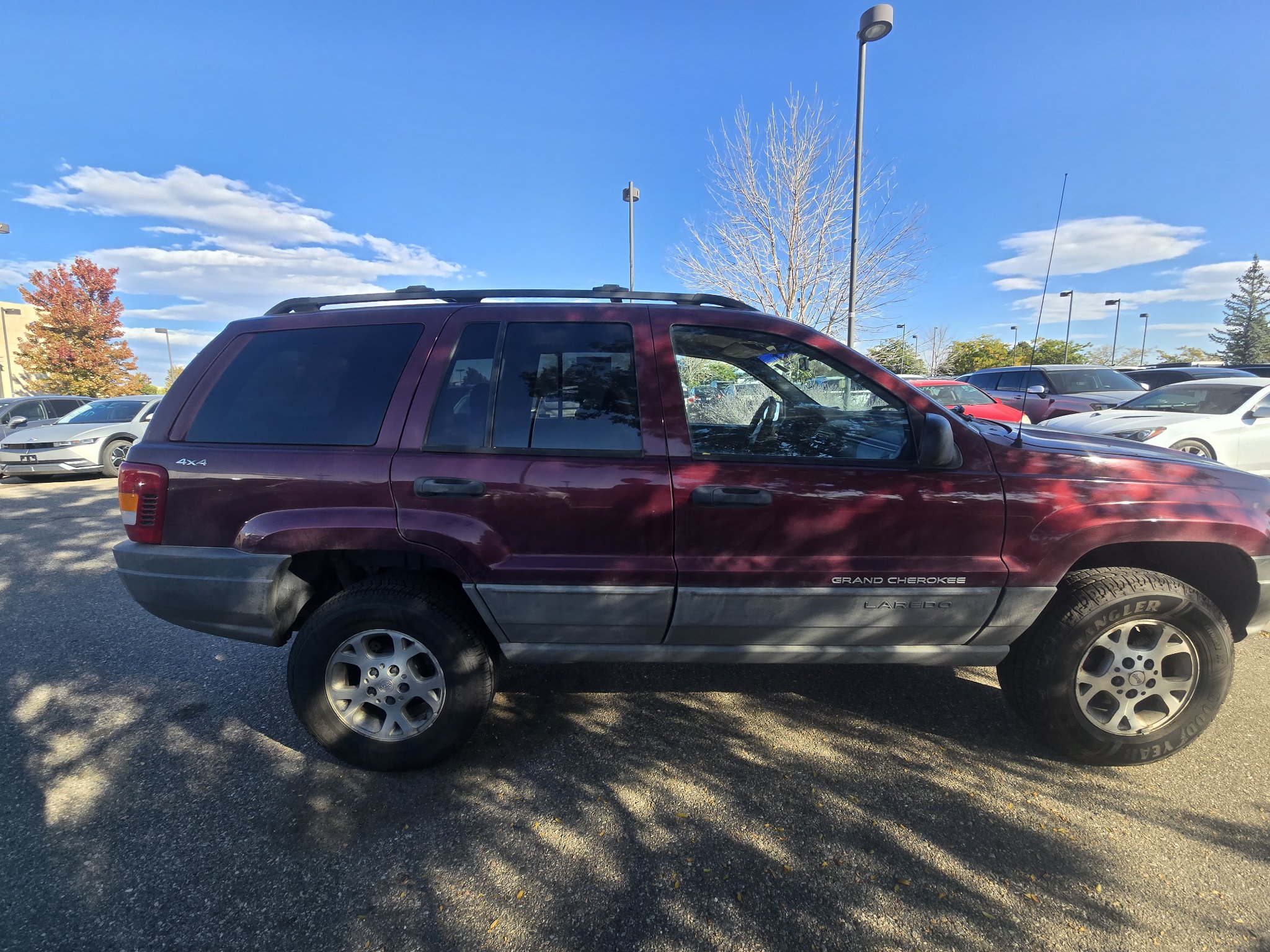 Used 2000 Jeep Grand Cherokee Laredo AWD/4WD image 17