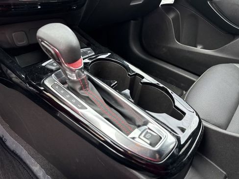 Used 2025 Chevrolet Trax RS w/ Driver Confidence Package image 33