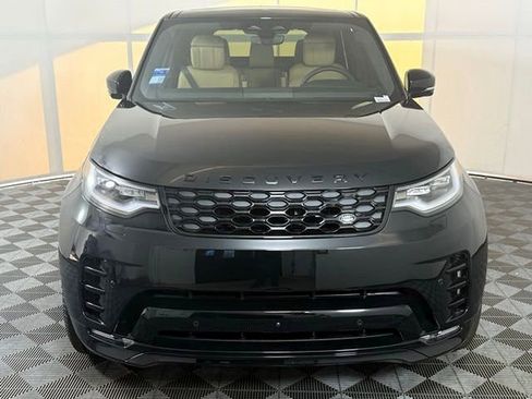 Certified 2025 Land Rover Discovery Dynamic SE AWD/4WD image 9
