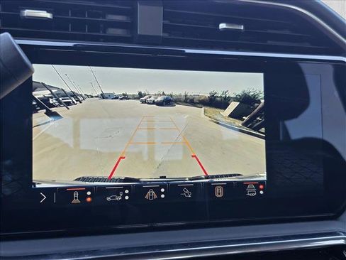 Used 2024 GMC Sierra 3500 Denali Ultimate image 22