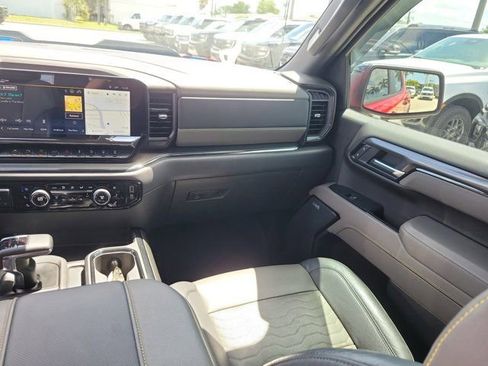 Used 2023 Chevrolet Silverado 1500 ZR2 w/ Technology Package image 22