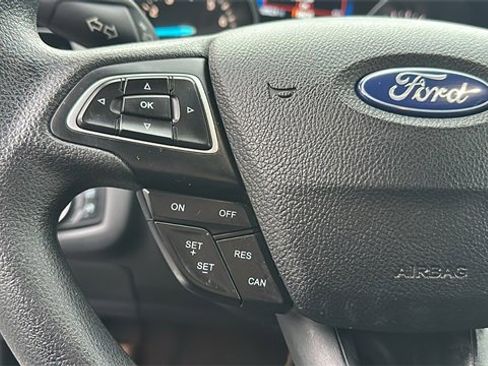 Used 2019 Ford Escape SE image 16