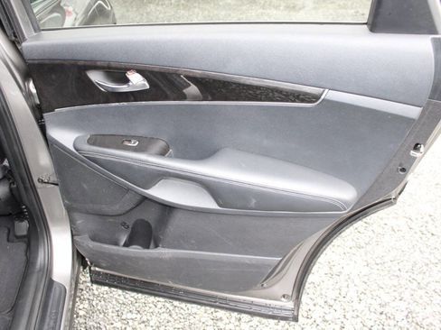 Used 2016 Kia Sorento LX w/ LX Convenience Package image 23