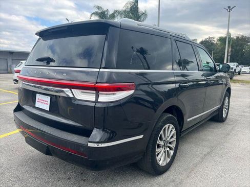 Used 2023 Lincoln Navigator Standard image 9