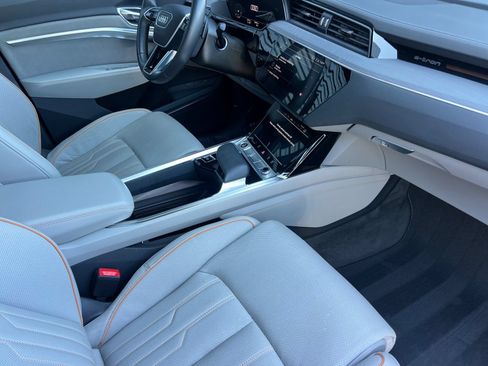 Used 2024 Audi Q8 e-tron Prestige AWD/4WD image 16