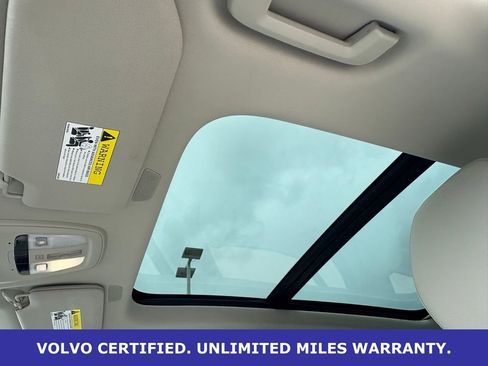 Certified 2024 Volvo XC90 B6 Plus AWD/4WD image 30