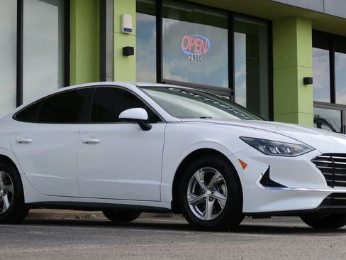 Used 2022 Hyundai Sonata SE image 6