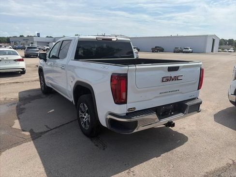 Used 2025 GMC Sierra 1500 SLT AWD/4WD image 4