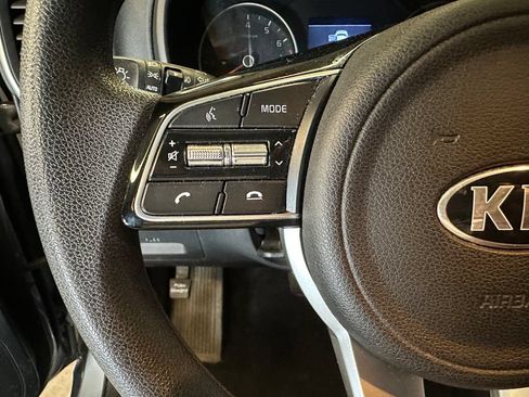 Used 2020 Kia Sportage LX AWD/4WD image 11