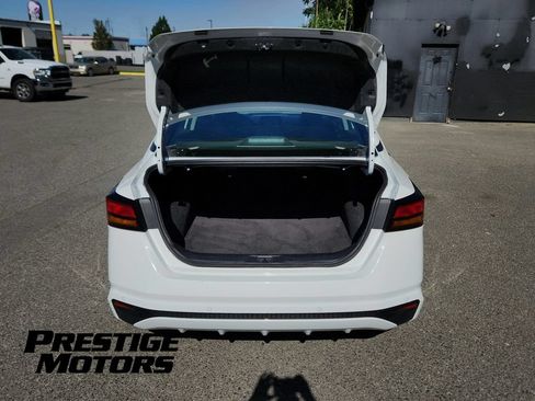 Used 2025 Nissan Altima 2.5 SV FWD image 14