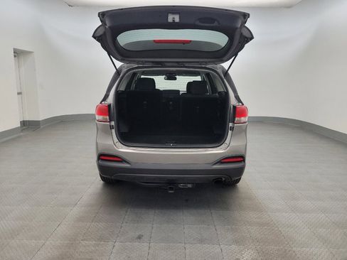 Used 2017 Kia Sorento FWD image 29