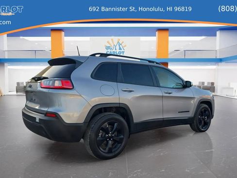 Used 2021 Jeep Cherokee Latitude Plus AWD/4WD image 8