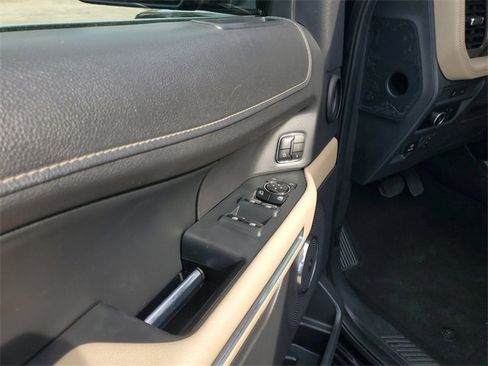 Used 2024 Ford Expedition Max Limited image 11