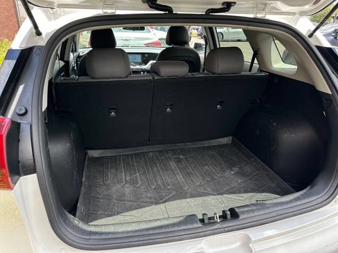 Used 2020 Kia Niro LX FWD image 19