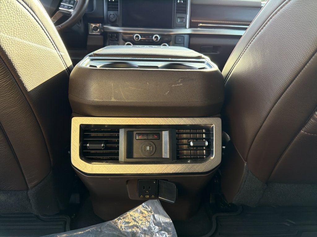 Used 2025 Ford F350 King Ranch AWD/4WD image 14