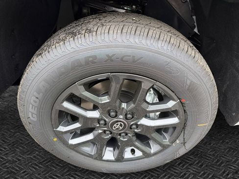 Used 2026 Toyota Tundra Platinum AWD/4WD image 11