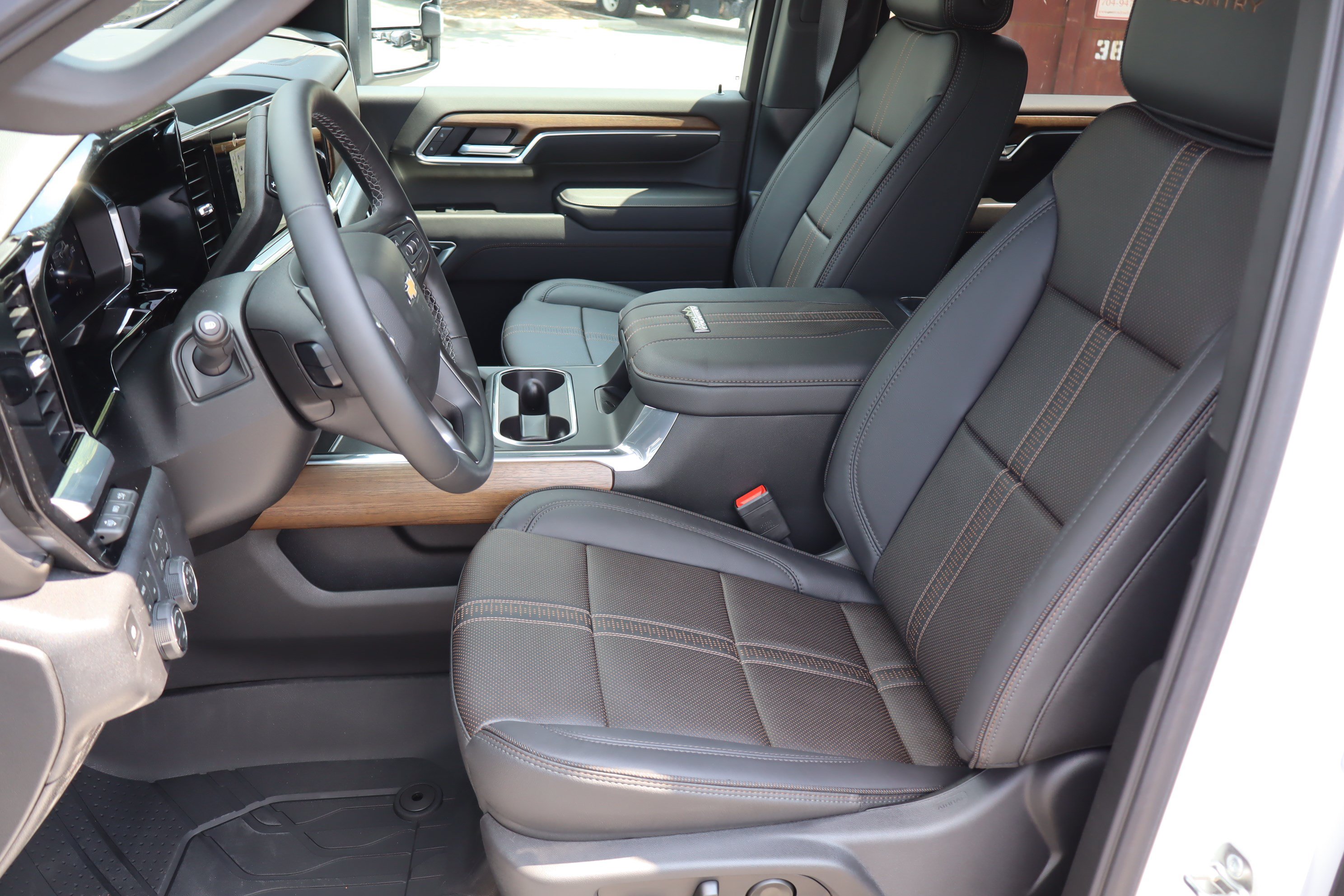 New 2026 Chevrolet Silverado 2500 High Country w/ Technology Package AWD/4WD image 15