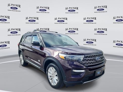 Certified 2023 Ford Explorer King Ranch w/ Class IV Trailer Tow Package AWD/4WD image 8