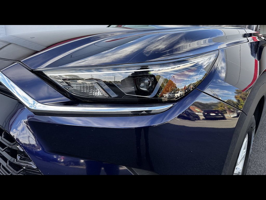 Certified 2024 Toyota Grand Highlander AWD image 11