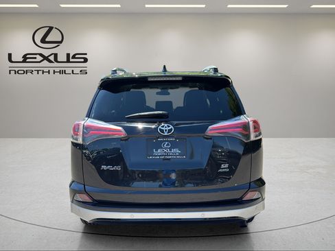 Used 2016 Toyota RAV4 SE w/ Advanced Technology Package AWD/4WD image 7