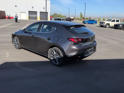 Used 2024 MAZDA MAZDA3 s FWD image 5