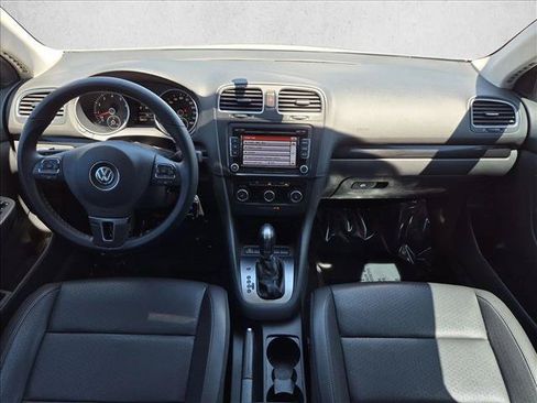 Used 2013 Volkswagen Jetta SE FWD image 16