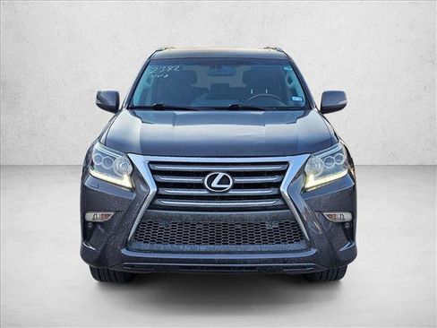 Used 2014 Lexus GX 460 image 2