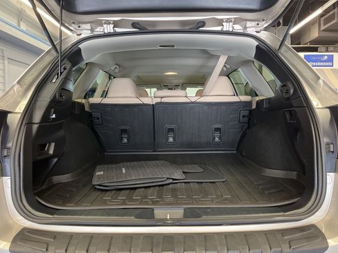 Used 2017 Subaru Outback 2.5i Limited image 33