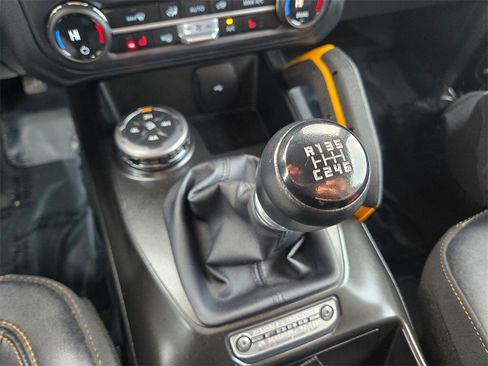 Used 2023 Ford Bronco Badlands image 20