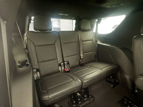 Used 2023 GMC Yukon Denali RWD image 27